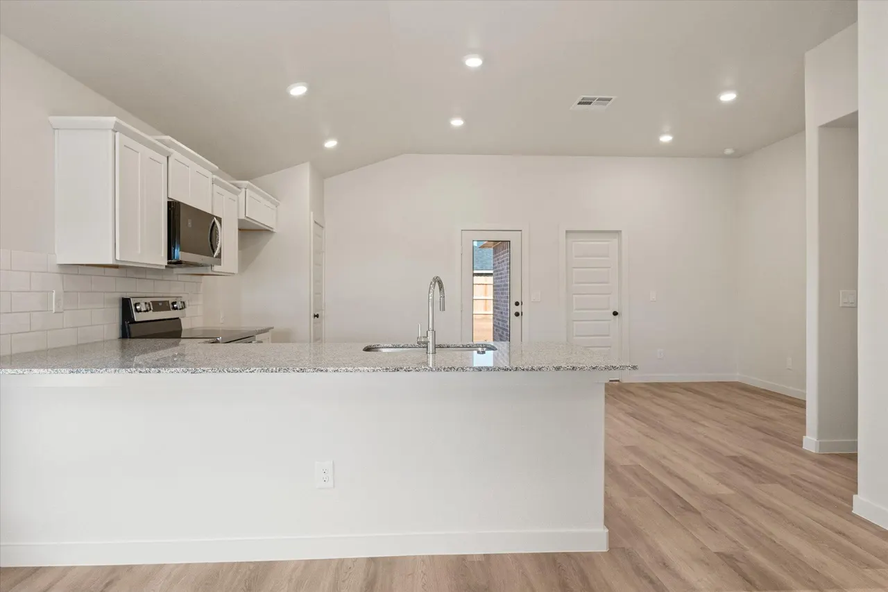 Photo 10 — 2003 Durham Avenue, Wolfforth, TX 79382