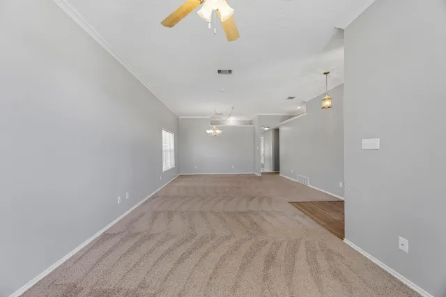 Photo 7 — 5811 90th Street, Lubbock, TX 79424