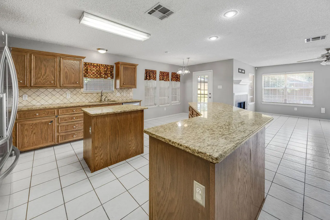 Photo 10 — 5811 90th Street, Lubbock, TX 79424