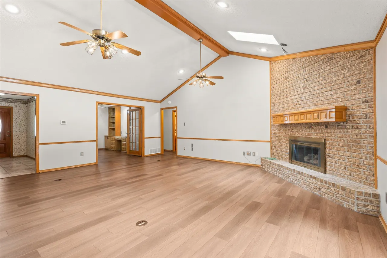 Photo 7 — 8605 Richmond Avenue, Lubbock, TX 79424