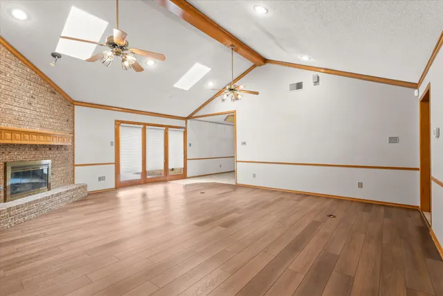 Photo 8 — 8605 Richmond Avenue, Lubbock, TX 79424