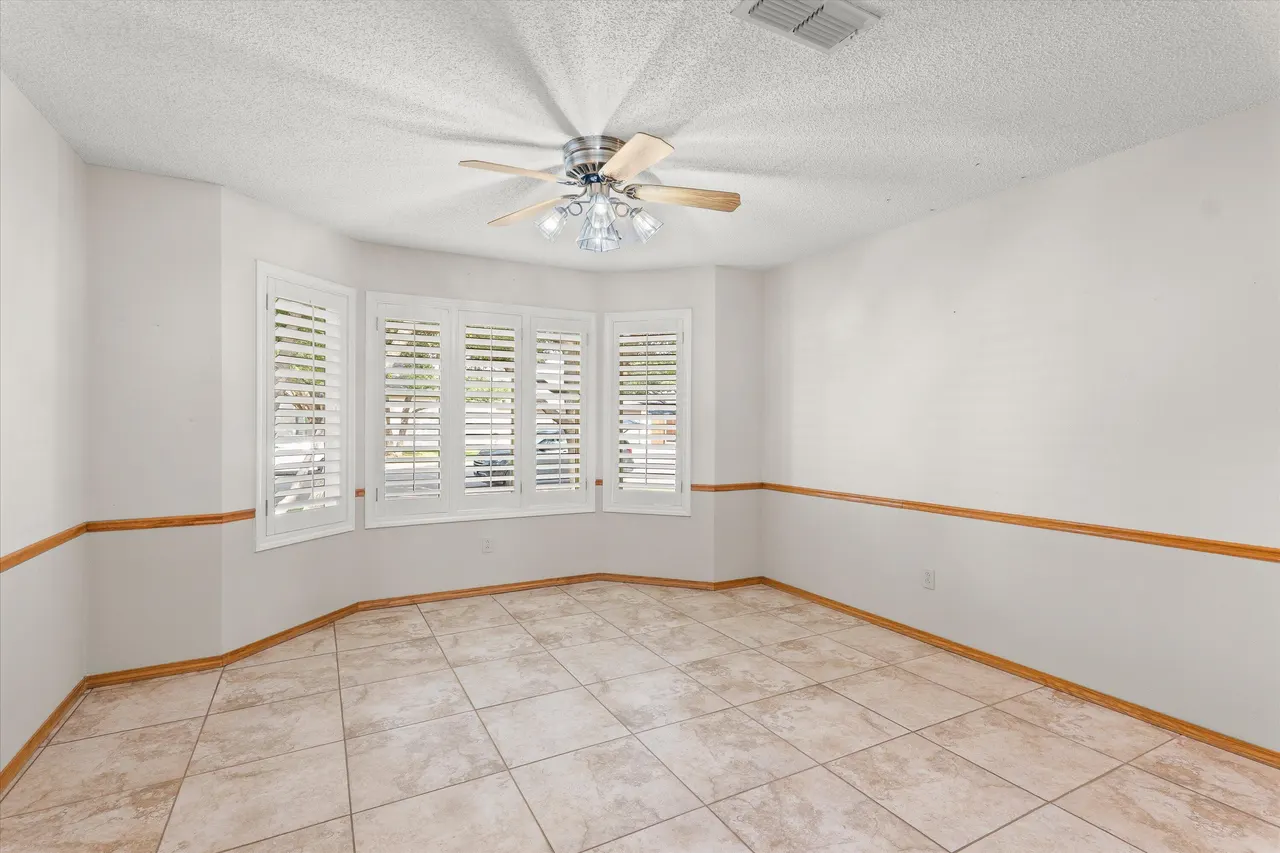 Photo 14 — 8605 Richmond Avenue, Lubbock, TX 79424