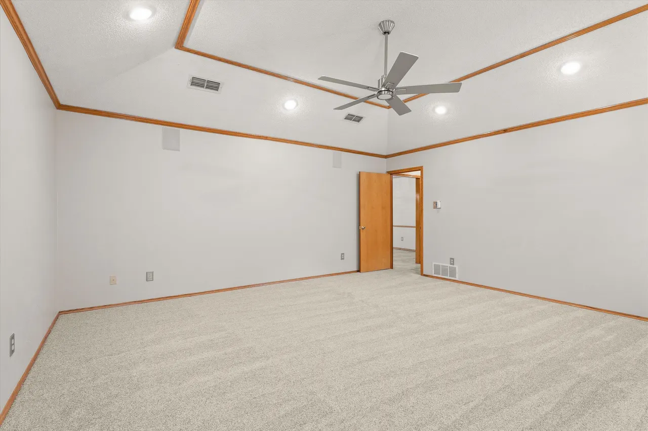 Photo 17 — 8605 Richmond Avenue, Lubbock, TX 79424