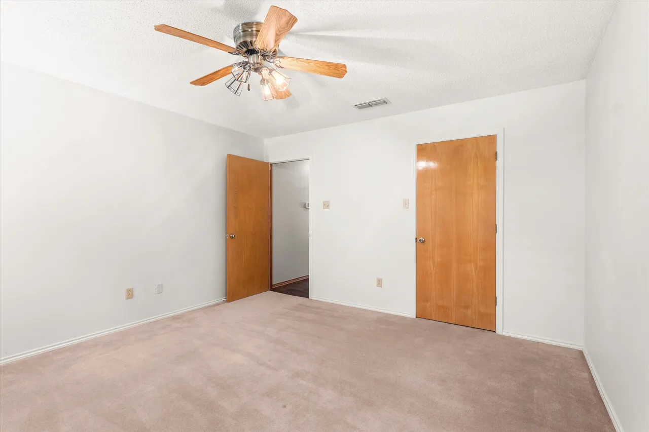 Photo 25 — 8605 Richmond Avenue, Lubbock, TX 79424