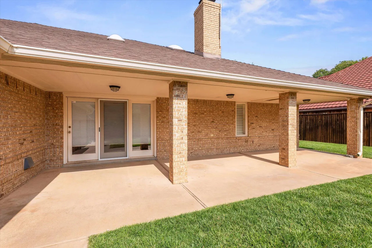 Photo 32 — 8605 Richmond Avenue, Lubbock, TX 79424