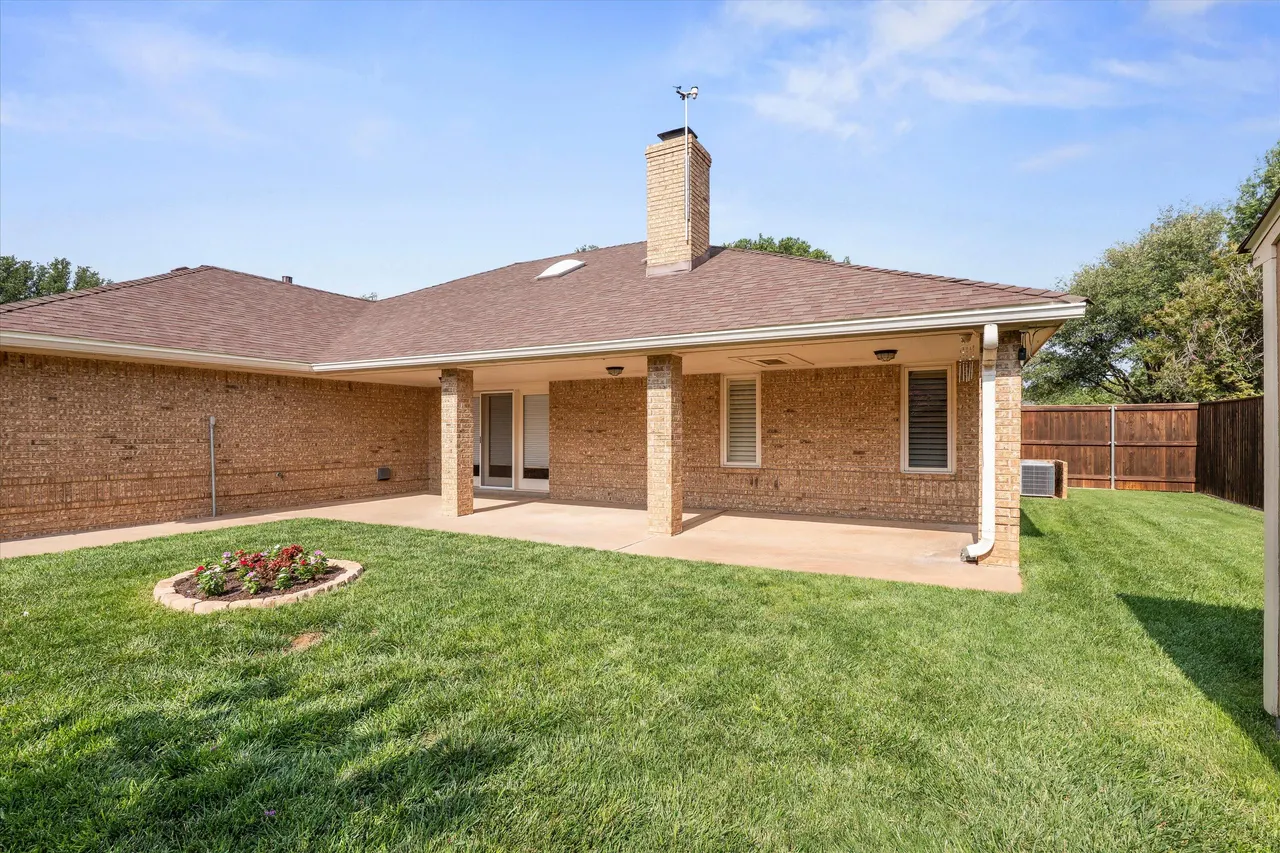 Photo 35 — 8605 Richmond Avenue, Lubbock, TX 79424