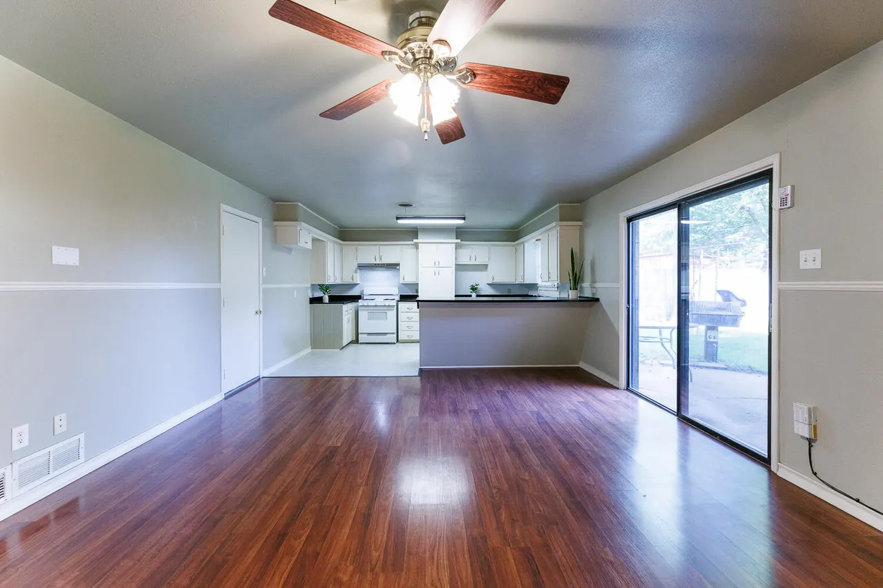 Photo 13 — 2508 61st Street, Lubbock, TX 79413