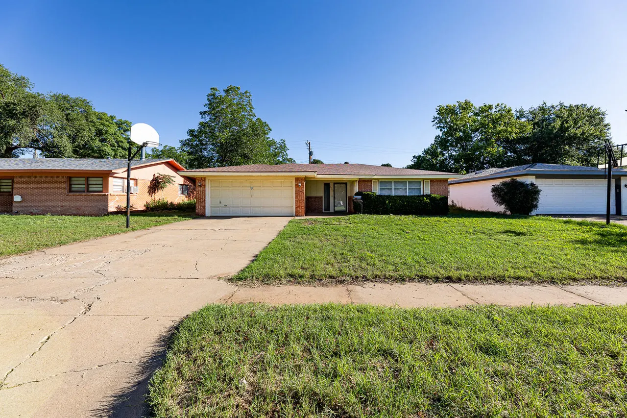 Photo 3 — 2508 61st Street, Lubbock, TX 79413