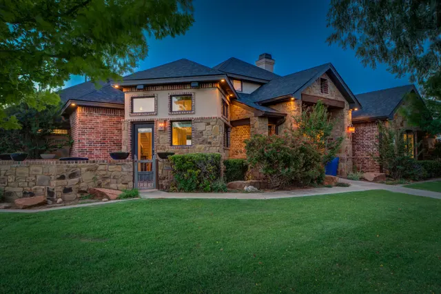 Photo 2 — 4808 115th Street, Lubbock, TX 79424