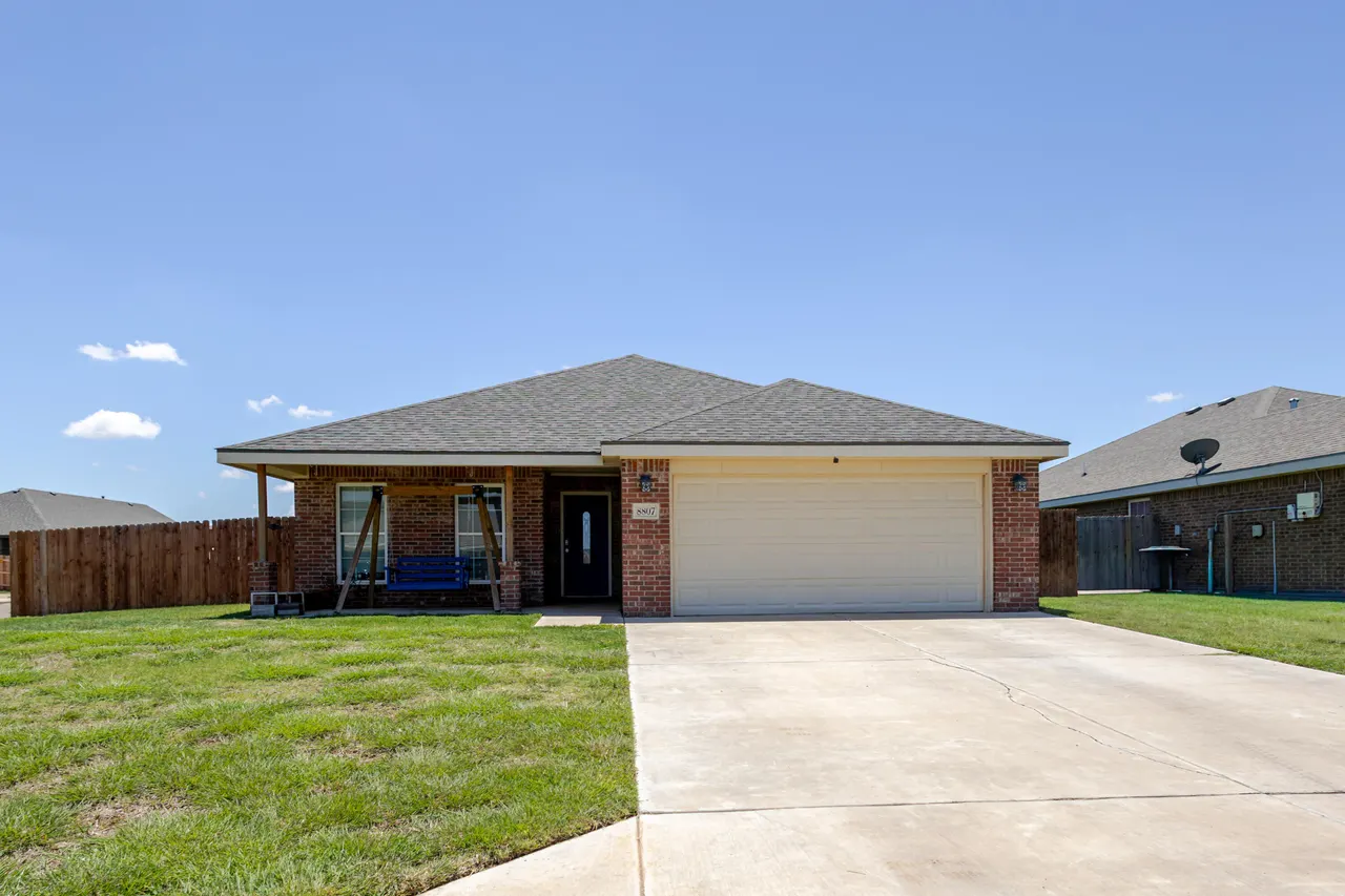 Photo 2 — 8807 17th Street, Lubbock, TX 79416