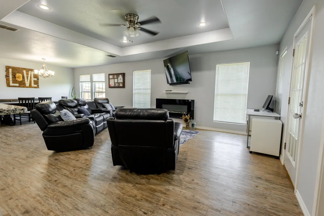 Photo 17 — 8807 17th Street, Lubbock, TX 79416