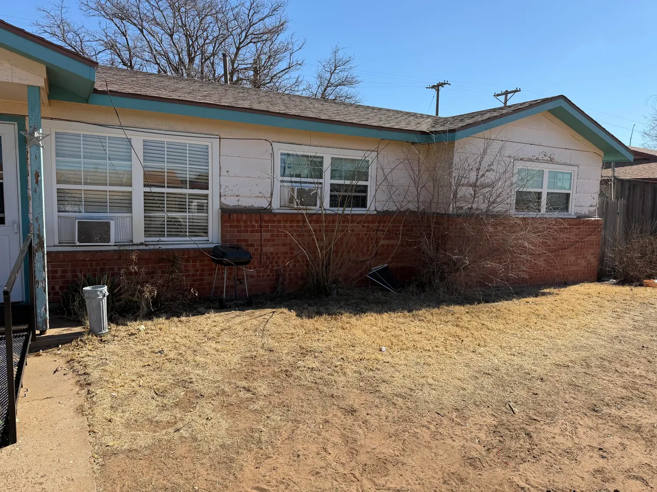 Front exterior — 219 Redbud Avenue, Lubbock, TX 79403