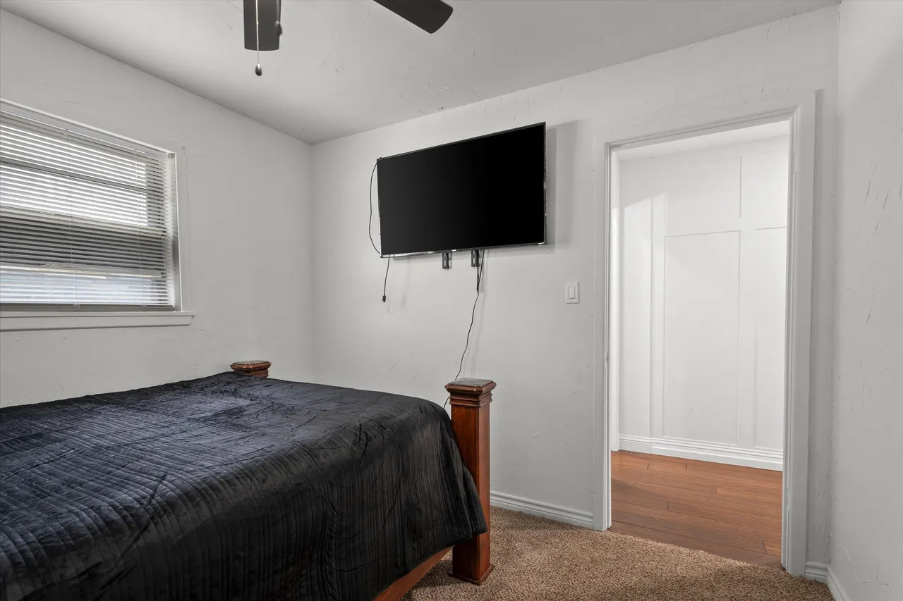 Photo 19 — 405 W 5th Street, Hale Center, TX 79041
