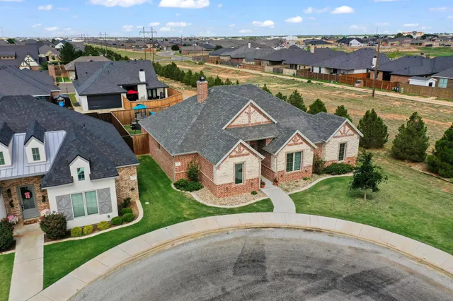 Photo 3 — 501 Buckingham Avenue, Wolfforth, TX 79382