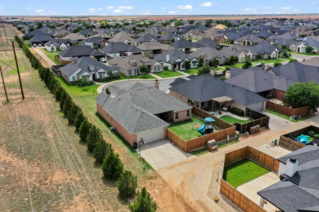 Photo 6 — 501 Buckingham Avenue, Wolfforth, TX 79382