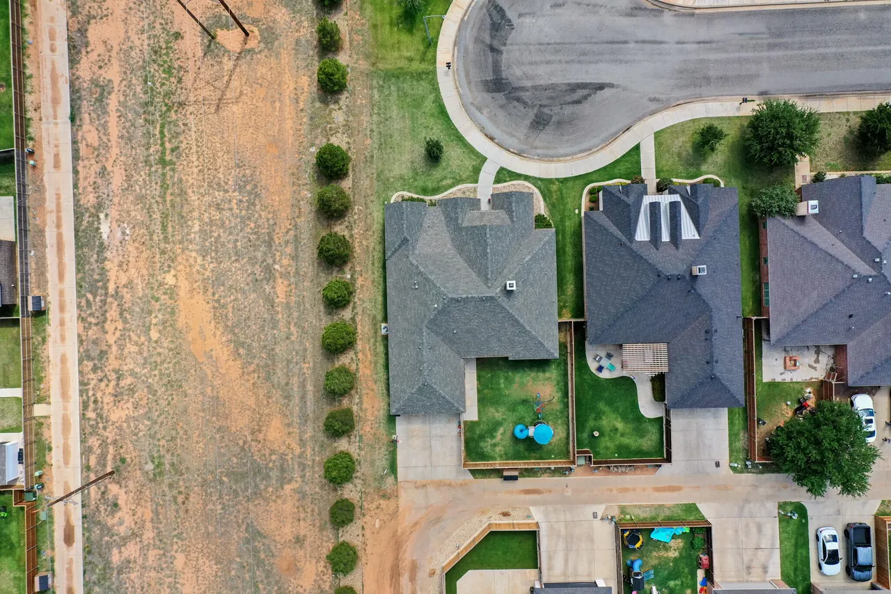 Photo 7 — 501 Buckingham Avenue, Wolfforth, TX 79382