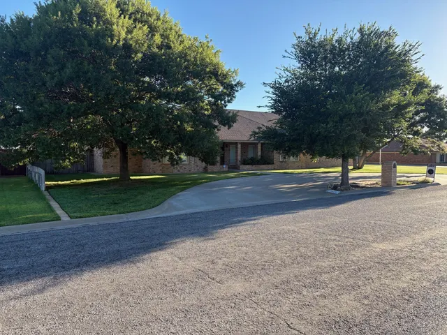 Photo 3 — 1419 W Avenue J, Muleshoe, TX 79347