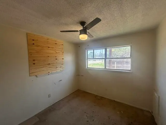 Photo 8 — 2101 39th Street A & B, Lubbock, TX 79412