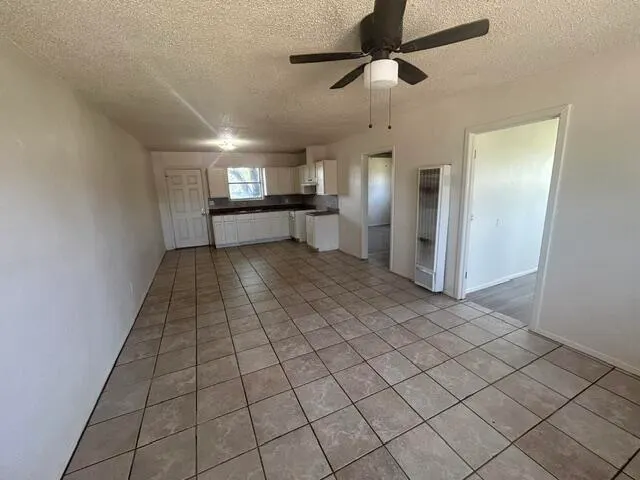 Photo 11 — 2101 39th Street A & B, Lubbock, TX 79412
