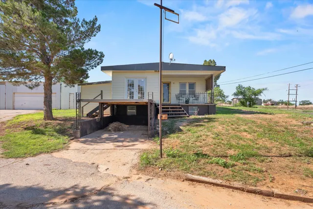 Photo 3 — 202 S 14th Street, Brownfield, TX 79316