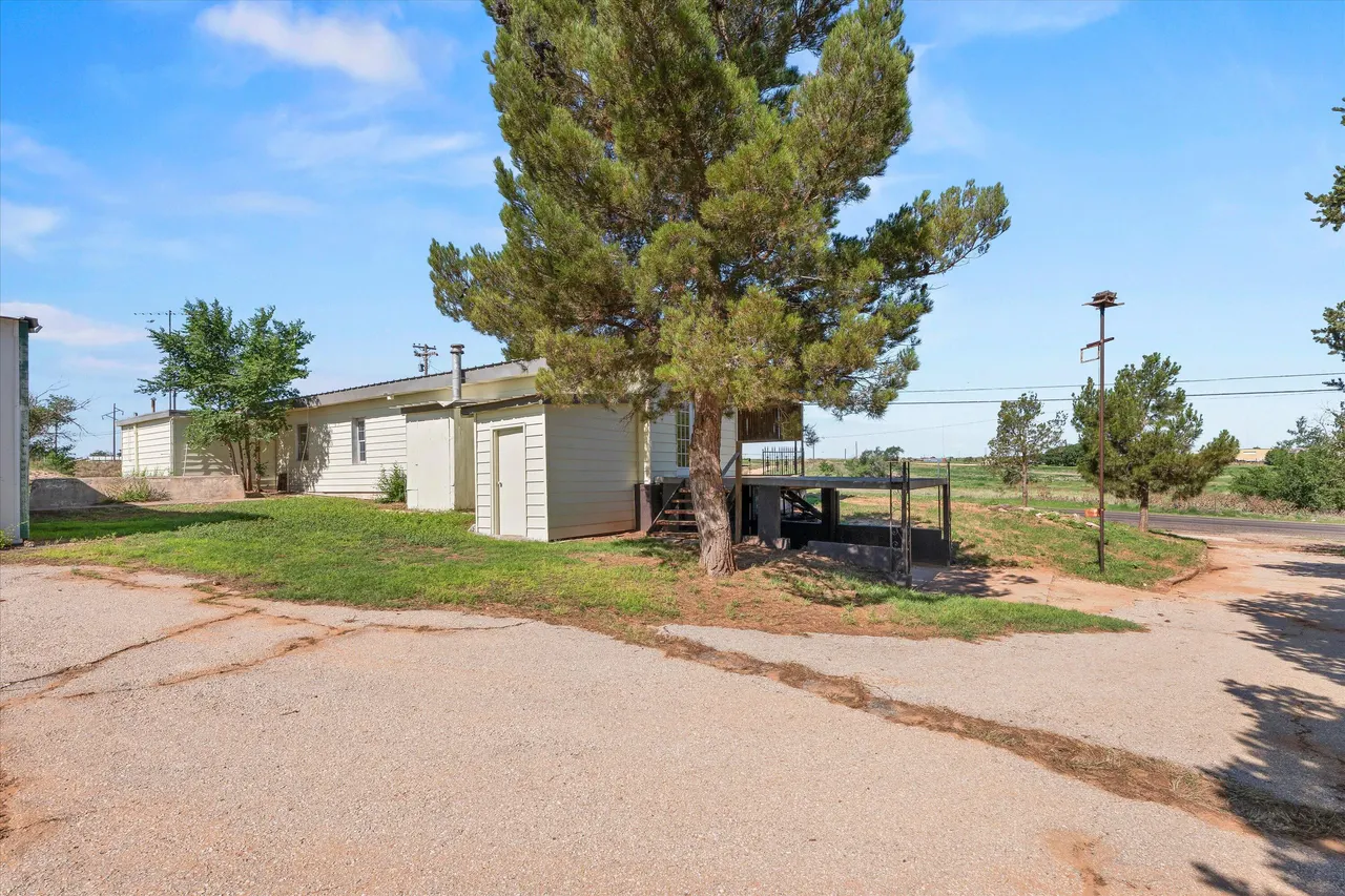 Photo 20 — 202 S 14th Street, Brownfield, TX 79316