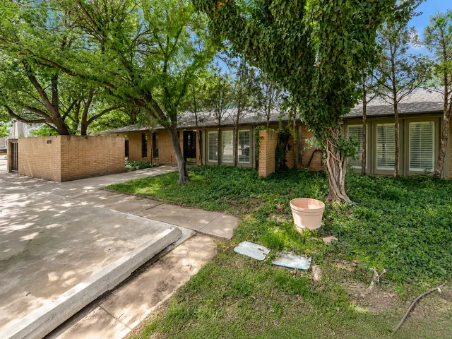 Front exterior — 4910 19th Street, Lubbock, TX 79407