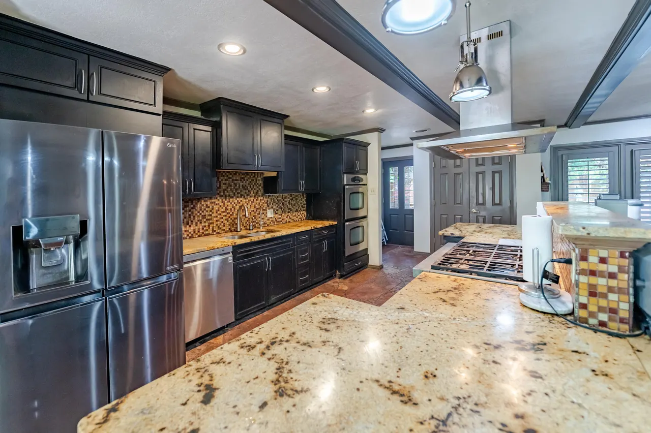 Photo 48 — 4910 19th Street, Lubbock, TX 79407