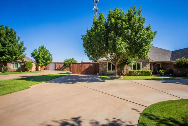 Photo 4 — 6803 79th Street, Lubbock, TX 79424