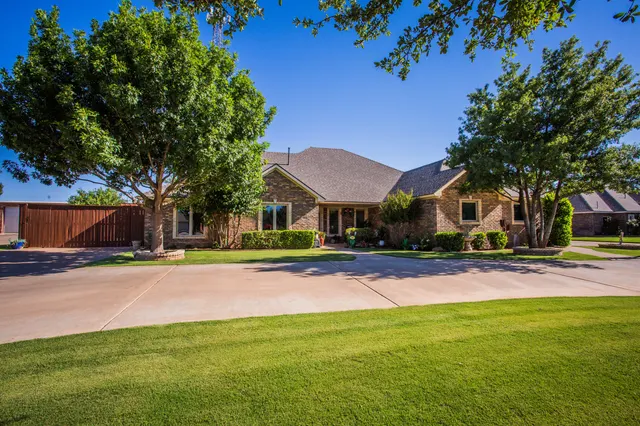 Photo 3 — 6803 79th Street, Lubbock, TX 79424