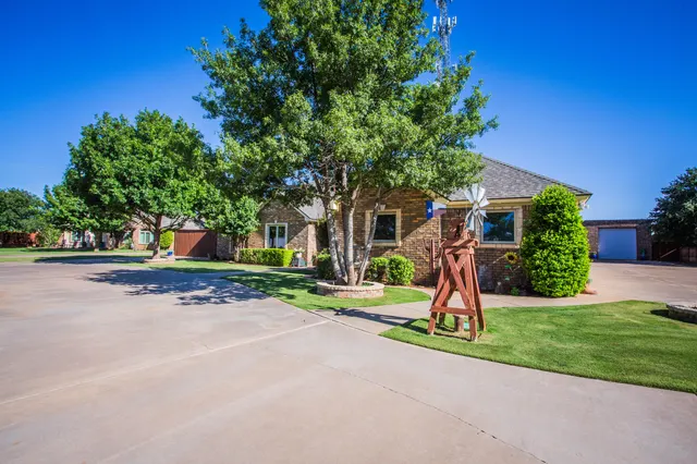 Photo 7 — 6803 79th Street, Lubbock, TX 79424