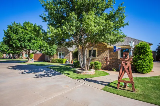 Photo 8 — 6803 79th Street, Lubbock, TX 79424