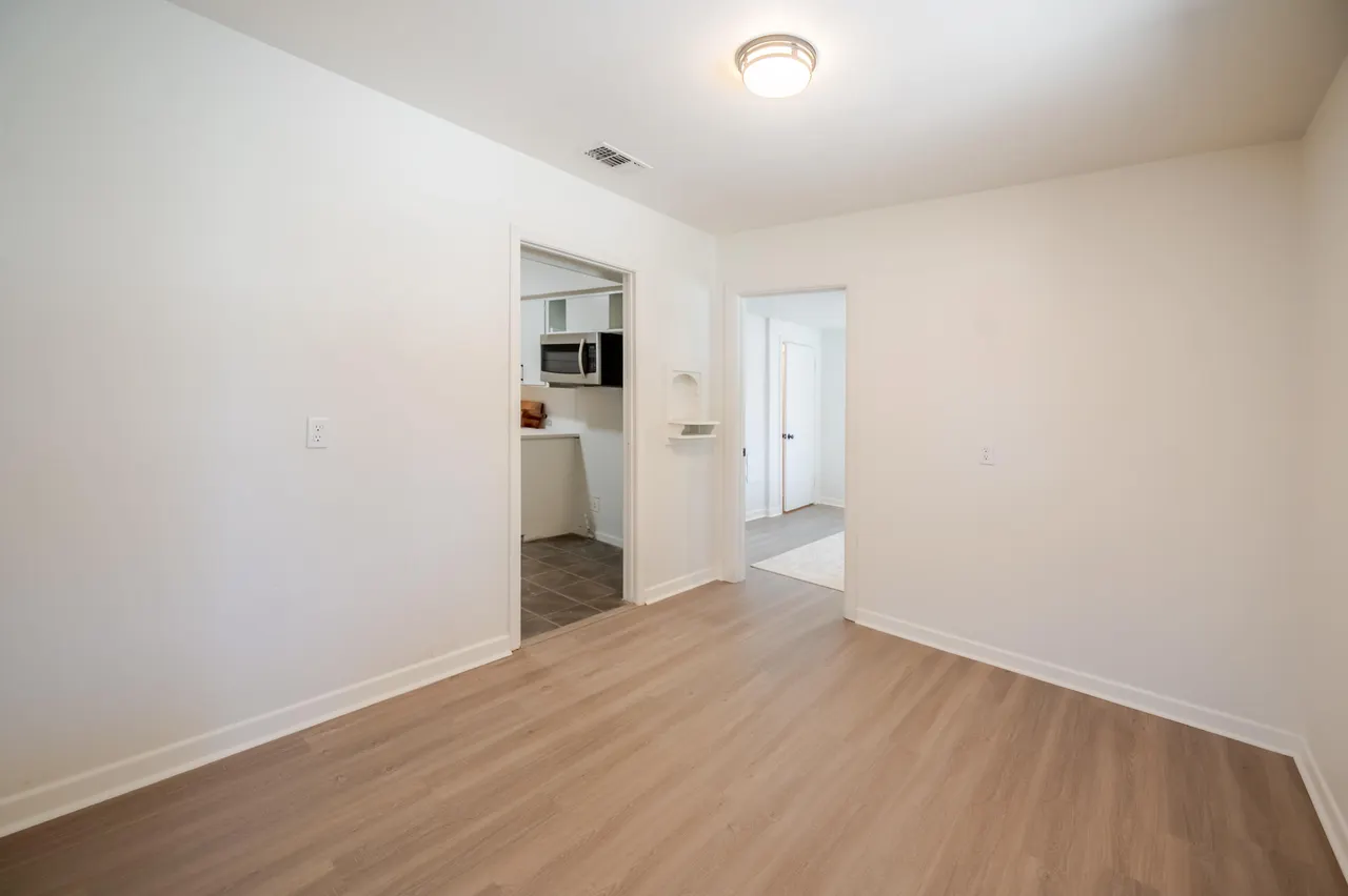 Photo 6 — 2421 32nd Street, Lubbock, TX 79411