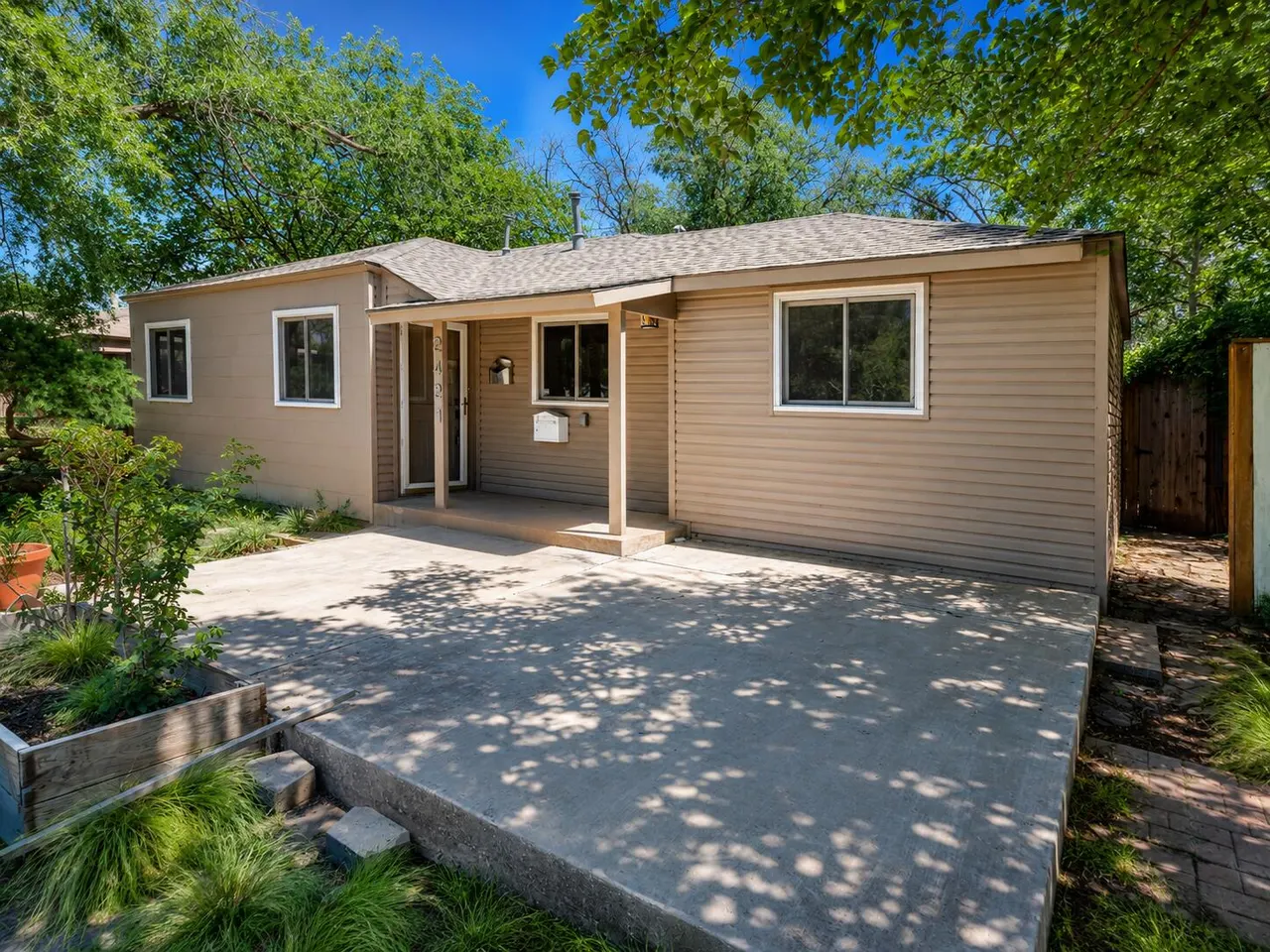 Photo 24 — 2421 32nd Street, Lubbock, TX 79411