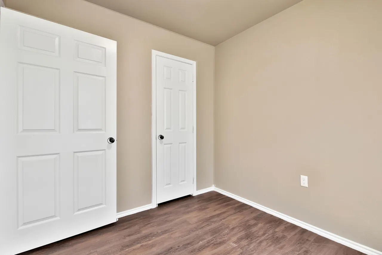 Photo 8 — 209 36th Street, Lubbock, TX 79404