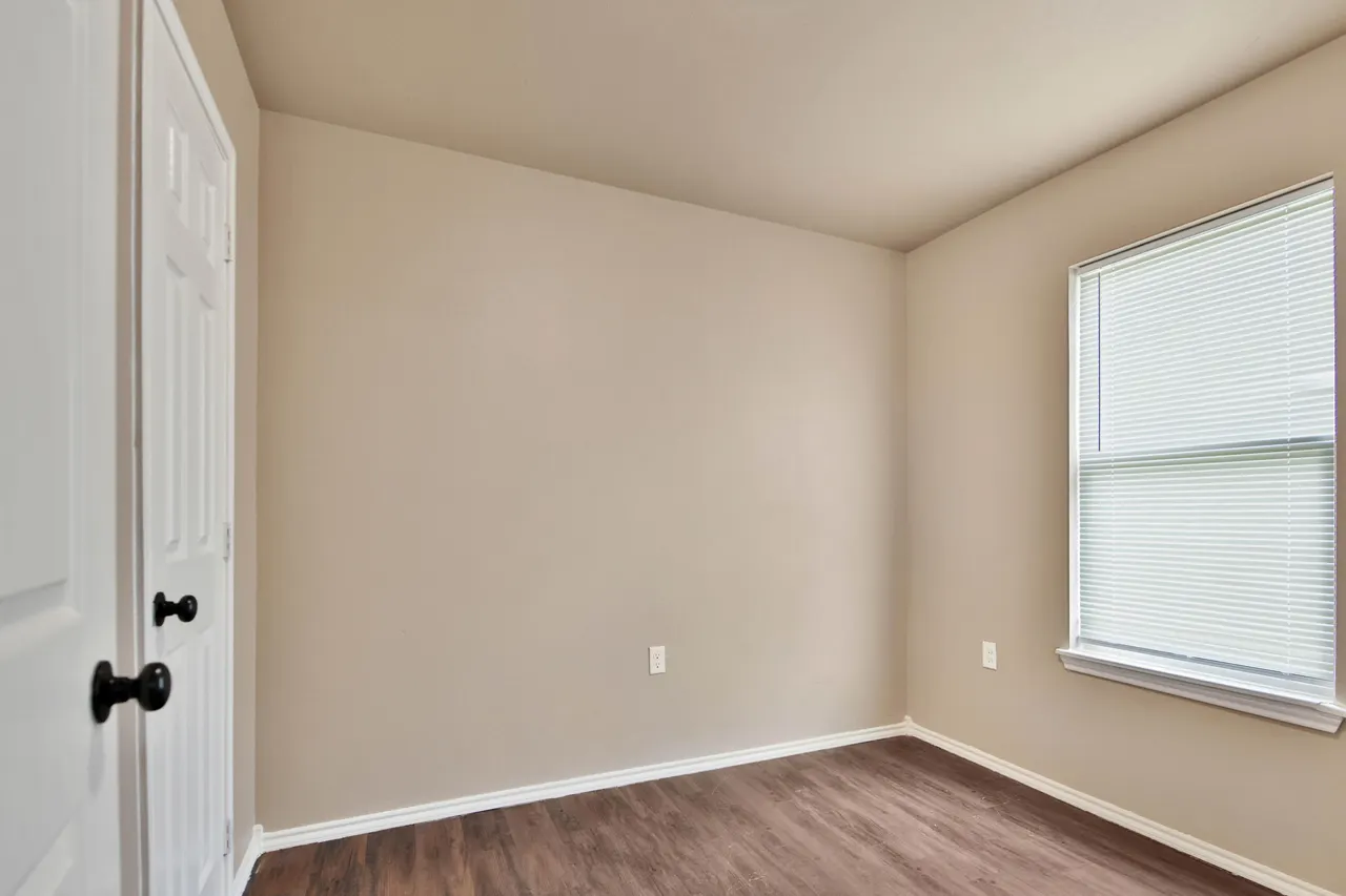 Photo 10 — 209 36th Street, Lubbock, TX 79404