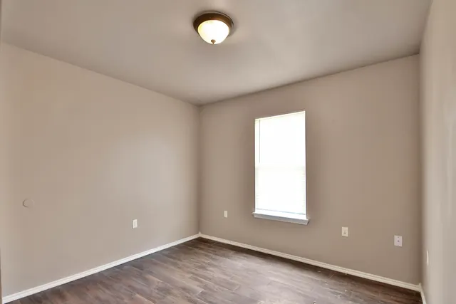 Photo 8 — 211 36th Street, Lubbock, TX 79404