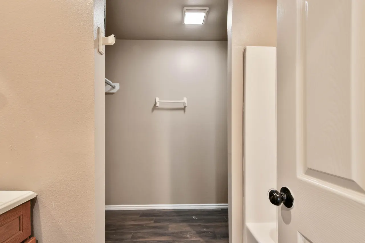 Photo 17 — 211 36th Street, Lubbock, TX 79404