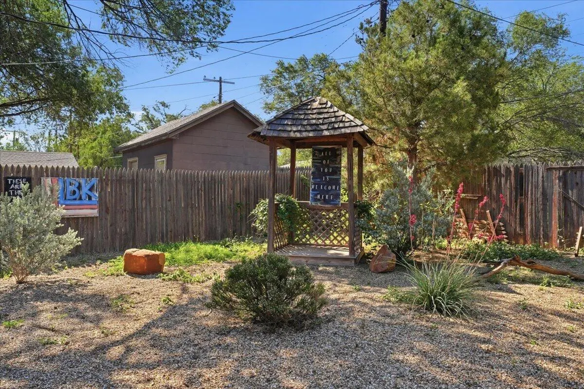 Photo 37 — 2423 28th Street, Lubbock, TX 79411