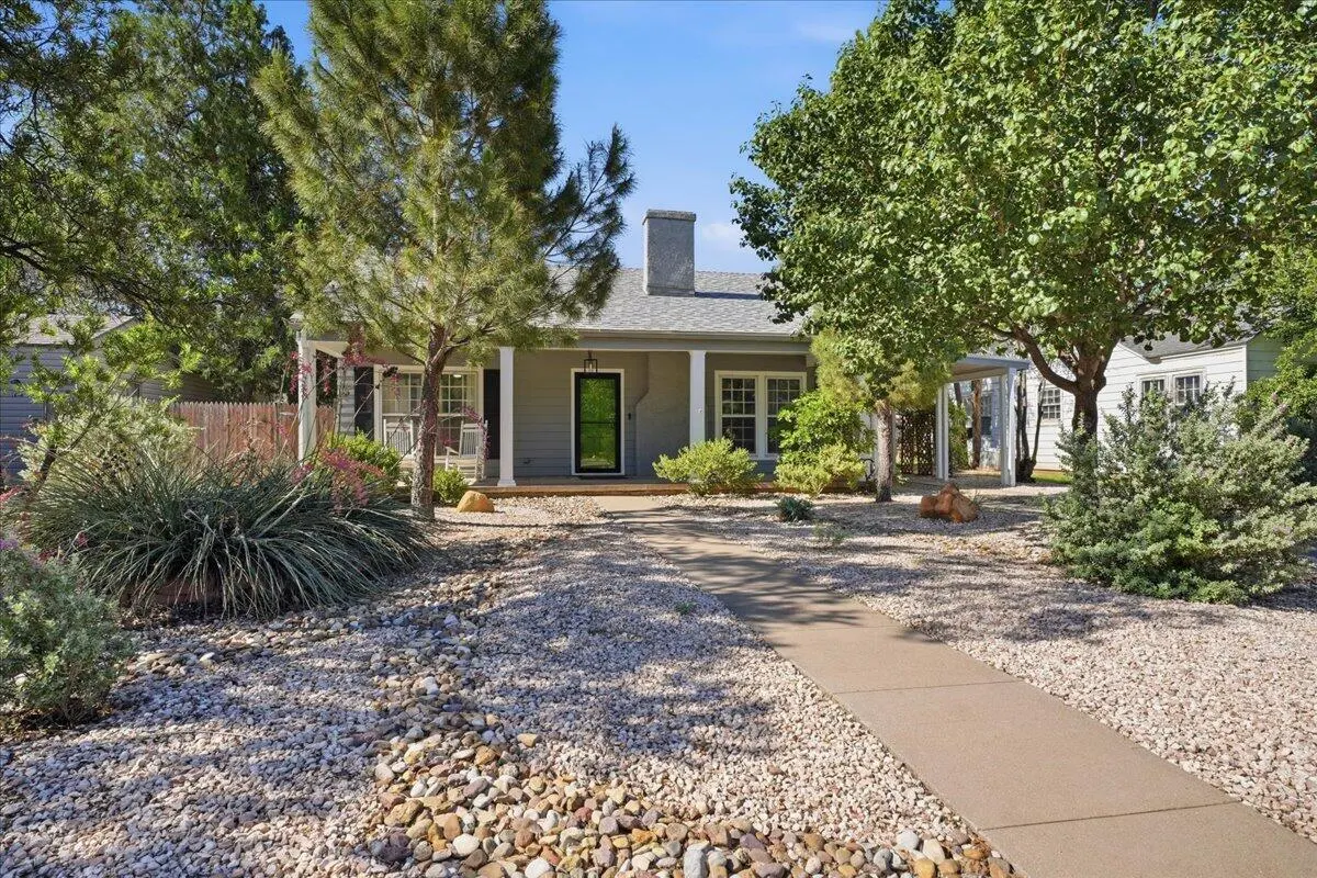 Photo 3 — 2423 28th Street, Lubbock, TX 79411