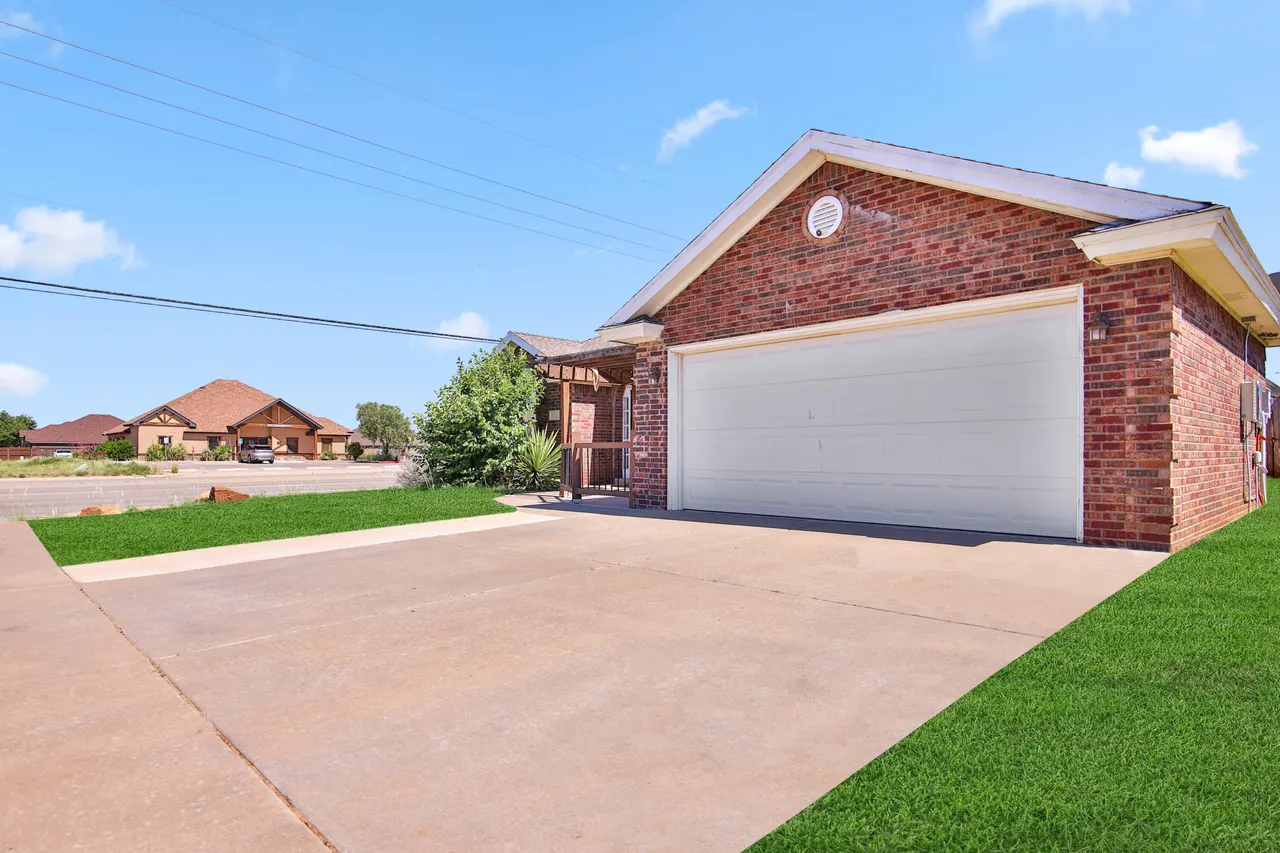 Photo 2 — 6501 87th Street, Lubbock, TX 79424