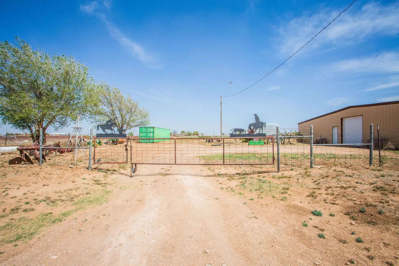 Photo 11 — 3902 N Magnolia Avenue, Lubbock, TX 79403