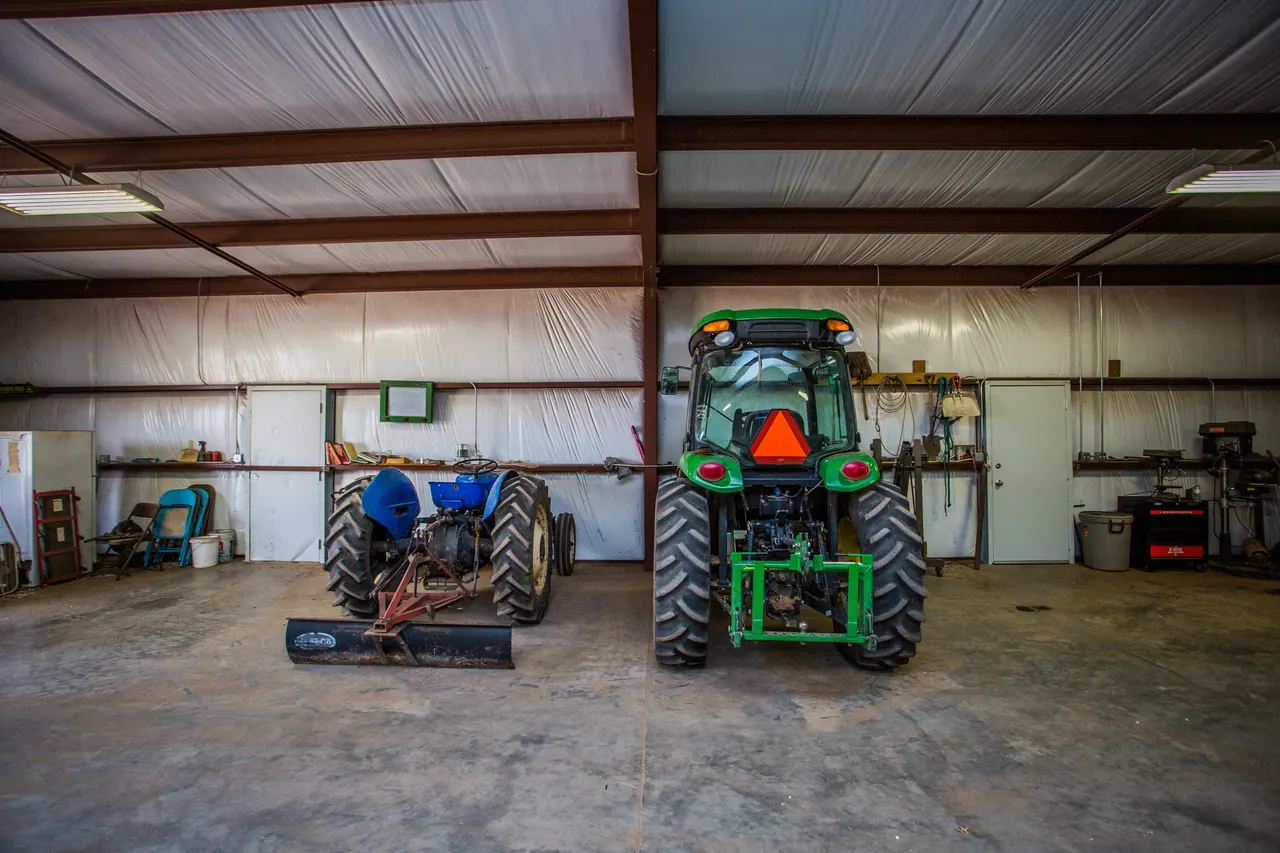 Photo 6 — 3902 N Magnolia Avenue, Lubbock, TX 79403