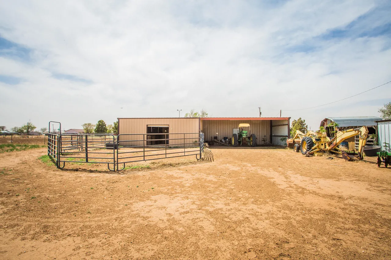 Photo 17 — 3902 N Magnolia Avenue, Lubbock, TX 79403