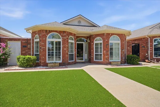 Photo 2 — 5513 65th Street, Lubbock, TX 79424