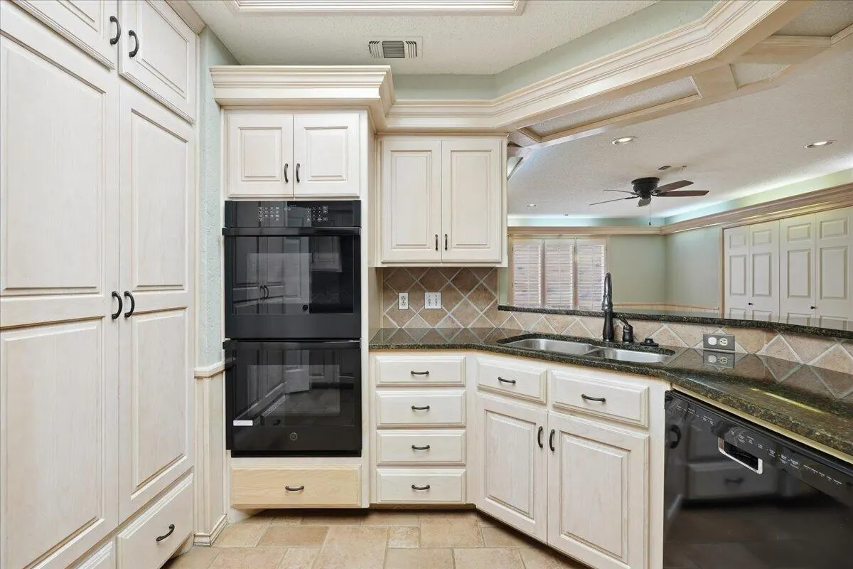 Photo 10 — 5512 83rd Street, Lubbock, TX 79424