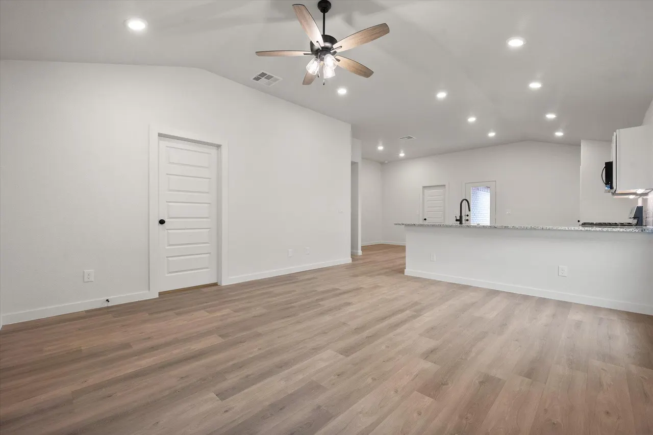 Photo 6 — 3026 138th Street, Lubbock, TX 79423