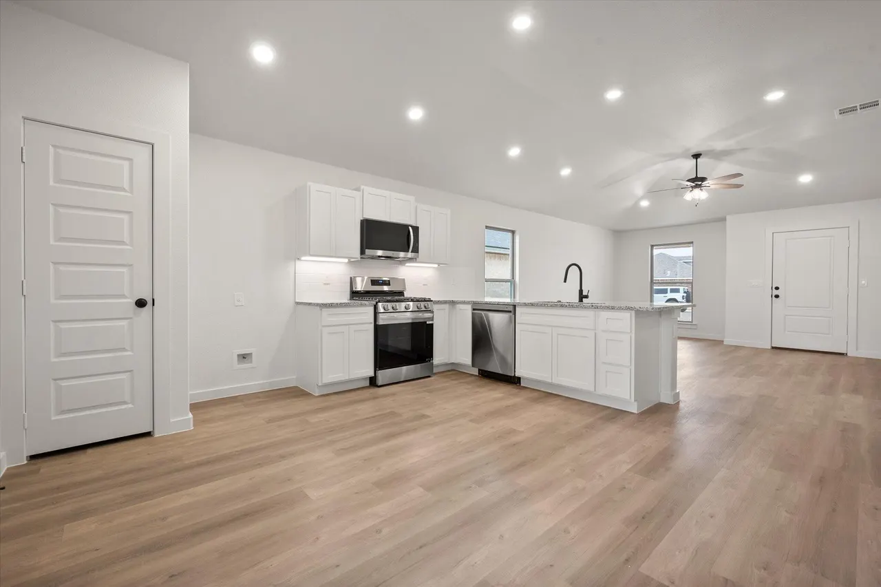 Photo 13 — 3026 138th Street, Lubbock, TX 79423