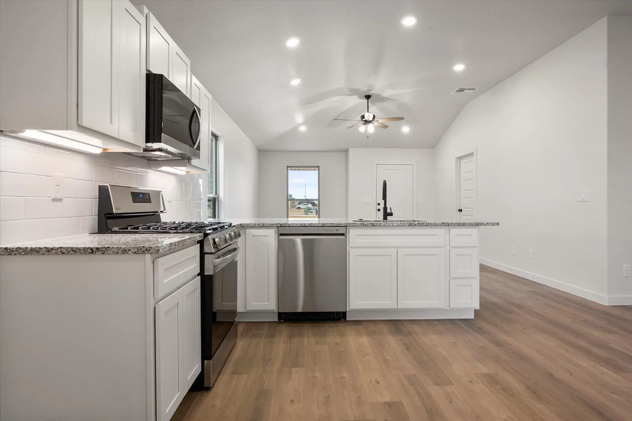 Photo 12 — 3026 138th Street, Lubbock, TX 79423