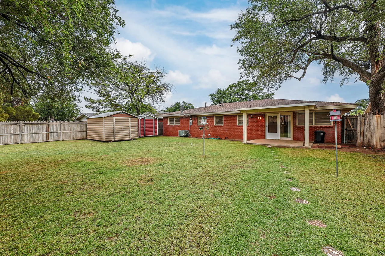 Photo 33 — 5220 7th Street, Lubbock, TX 79416