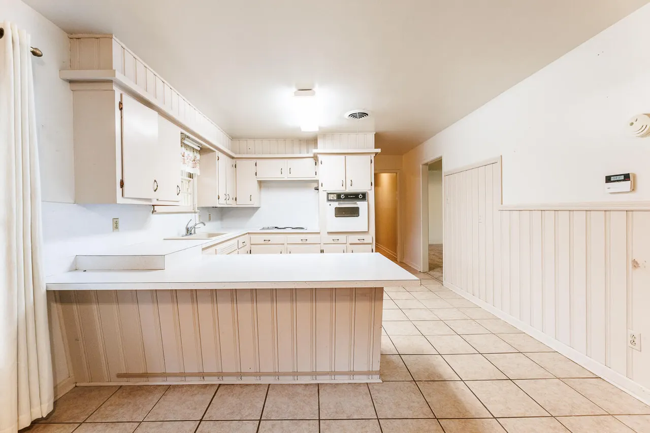 Photo 12 — 5220 7th Street, Lubbock, TX 79416